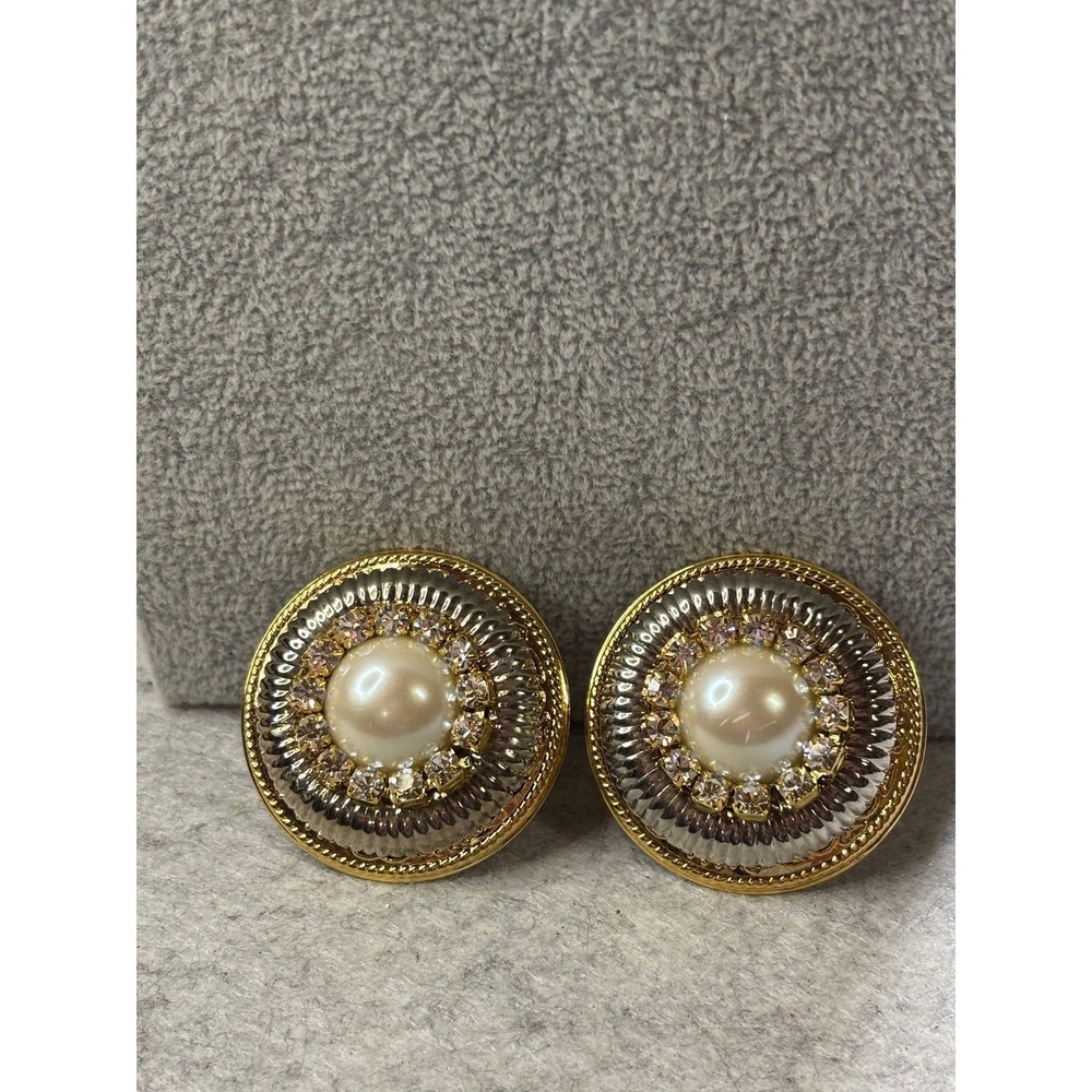 #39. Button Faux Pearl Crystal Clip-on Earrings